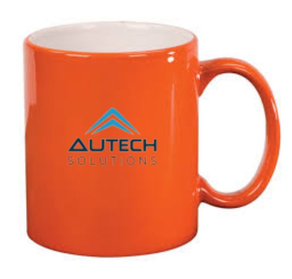 Taza de color naranja personaliza con el logotipo de nuestra empresa