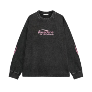 Camiseta negra con gráficos rosas estampada vintage